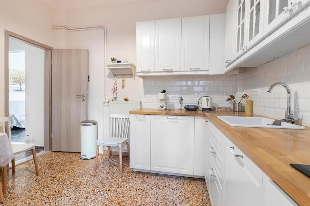 הרקליון Vintage Charm Apt Near Centre מראה חיצוני תמונה